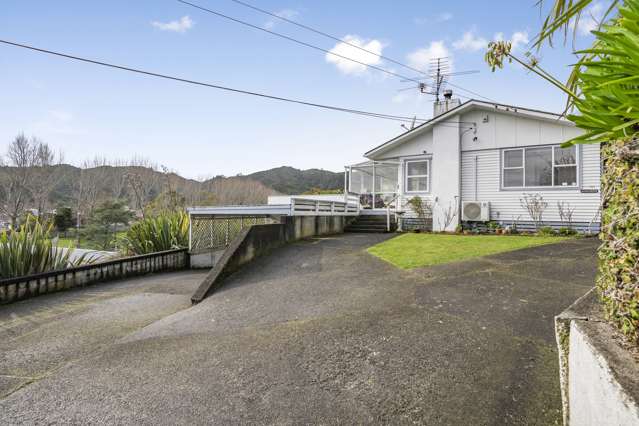 216A Waddington Drive Naenae_2