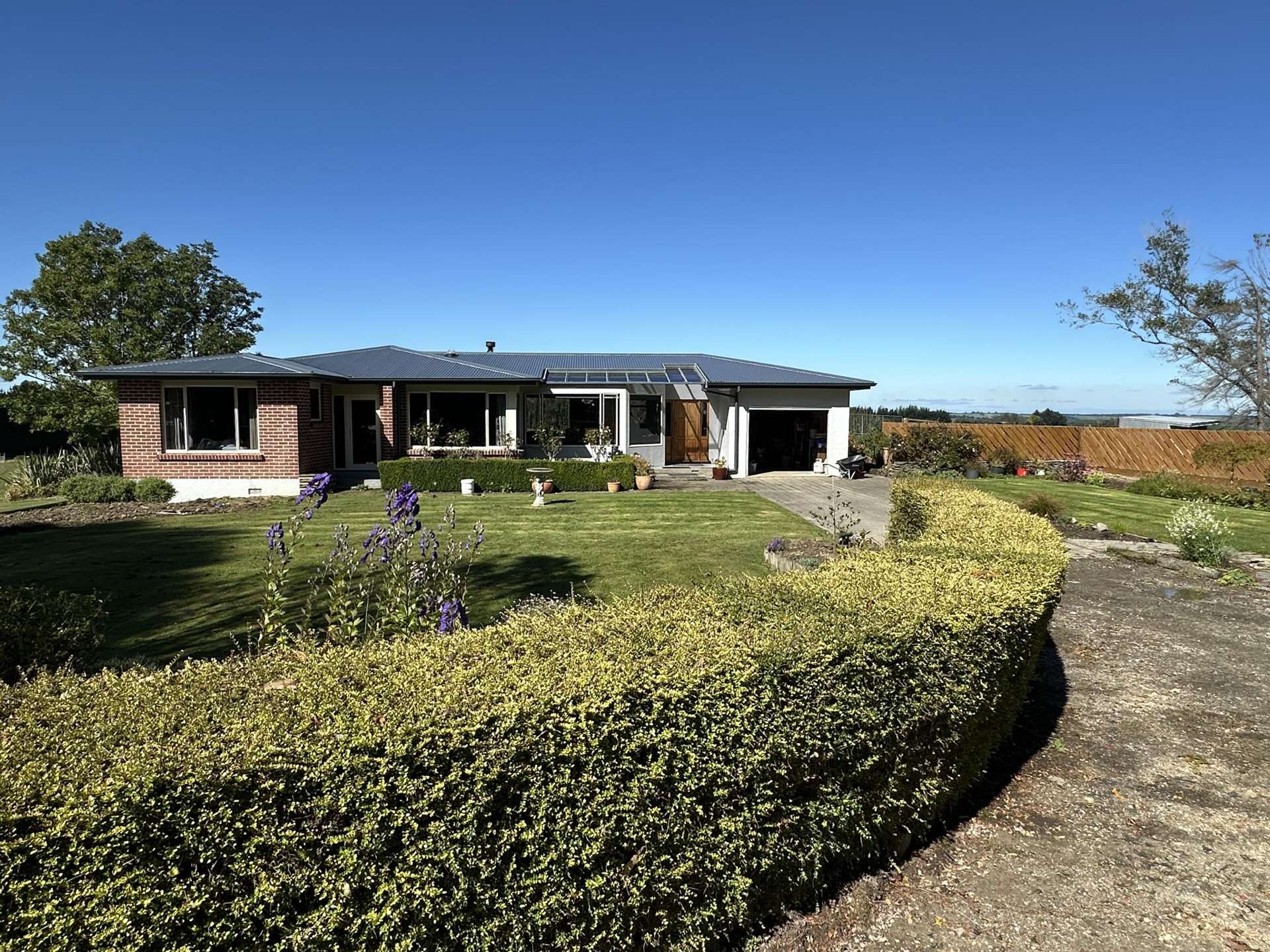 11 Domain Road and 2308 Glencoe Highway Hedgehope_0