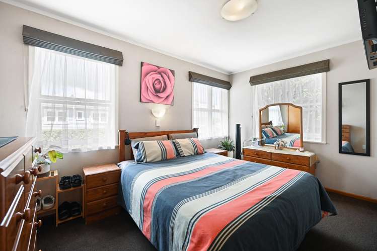 15 Tomin Road Glenview_11