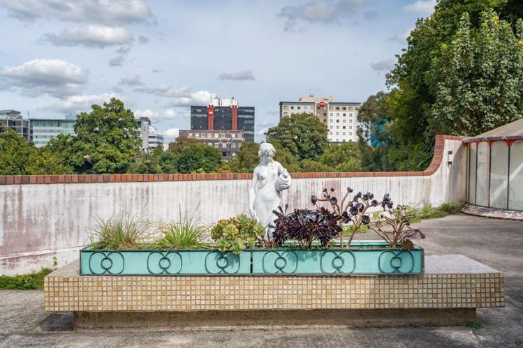 169 River Road Hamilton East_17