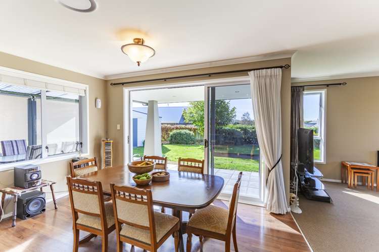 2 Ennisclare Place Waipukurau and Surrounds_11