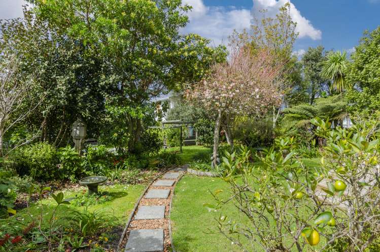 16 Harbour View Road Point Wells_17