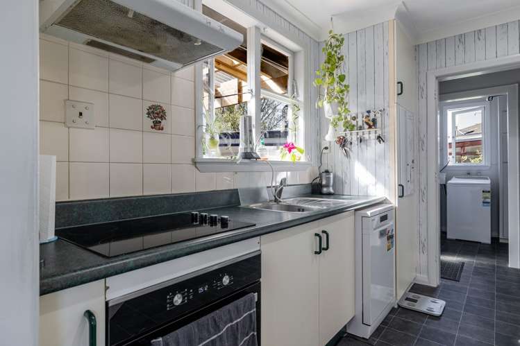 102 Rugby Street Awapuni_12