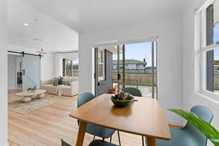 16 Wembury Grove Parkvale_10