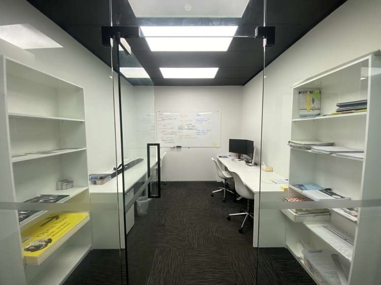 1 | 65 Lunn Avenue Mount Wellington_8