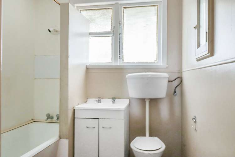 49 Hamill Road Otara_6