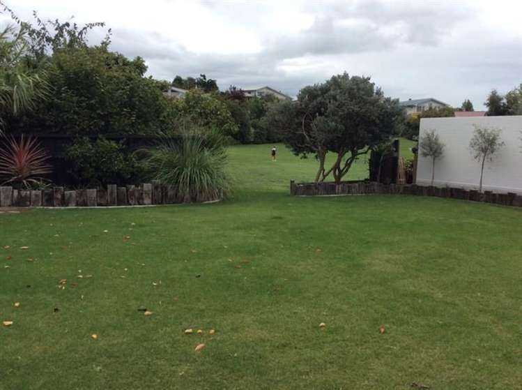 18 Churchill Avenue Richmond_6