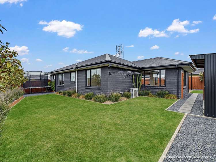 93 Sunline Avenue Lincoln_20