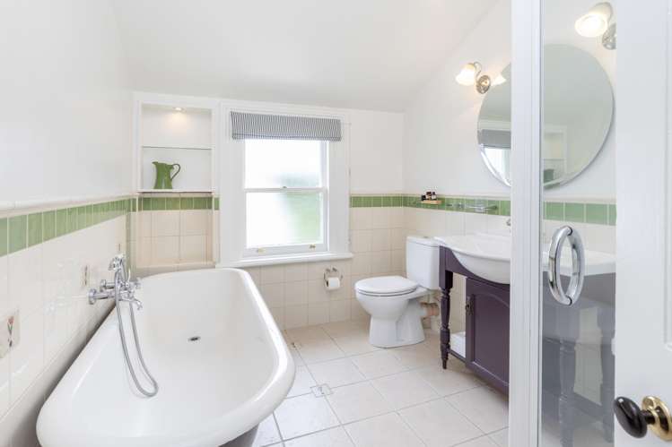 172 Blighs Road Strowan_22