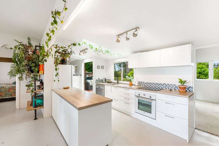 29 Kauri Point Road Laingholm_7