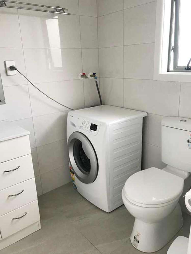 67a Uxbridge Road Mellons Bay_3