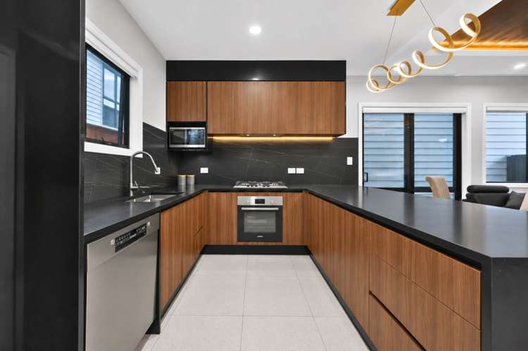 42C Motatau Road Papatoetoe_3