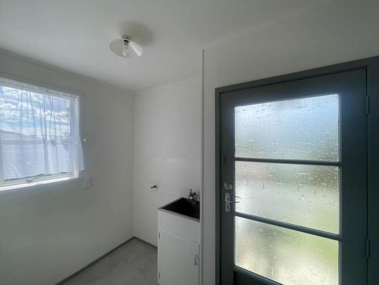 44 Roick Parade Glen Eden_6