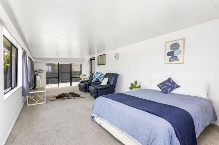 1 Orewa Heights Crescent Orewa_16