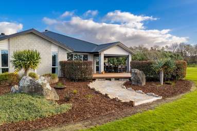218 Pyle Road East_3
