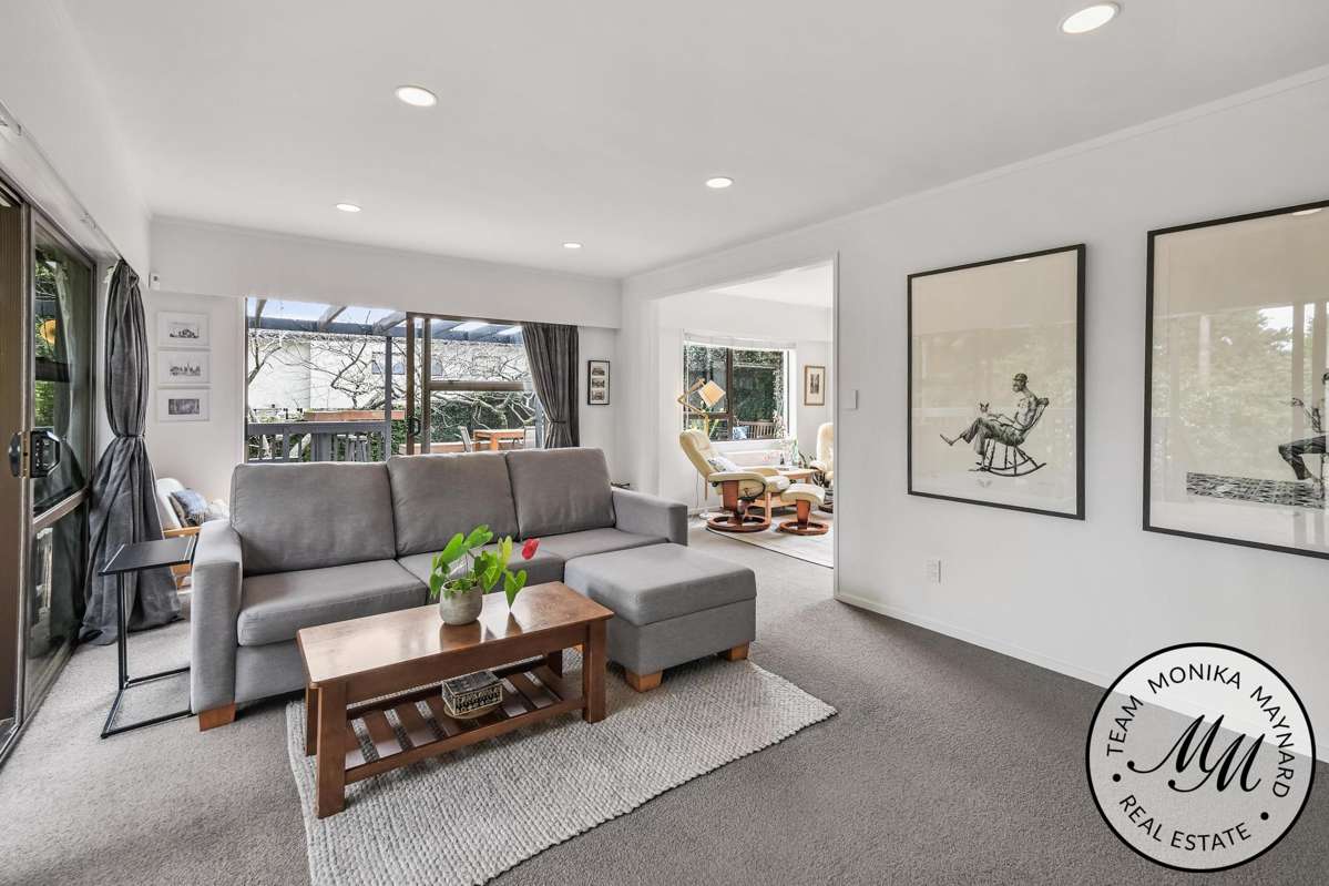 10 Kingsclere Place_1