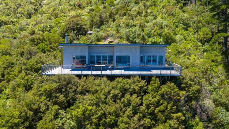 - Bay of Many Coves Queen Charlotte Sound_19