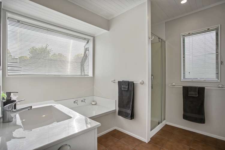 8 Crail Court Totara Heights_14