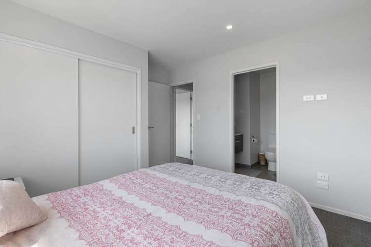 37/11 Ray Small Drive Papakura_11