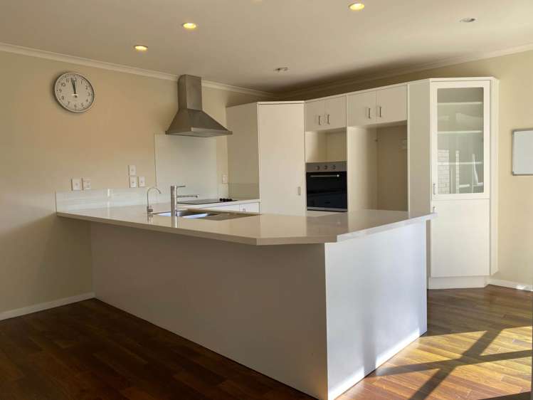 7 Ballydonegan Rise East Tamaki_8