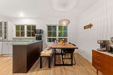 2/220 East Coast Road_4