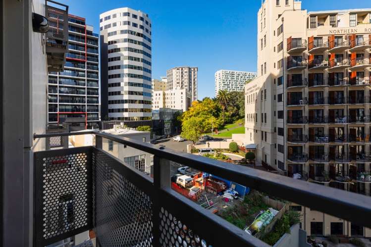 7i/1 Emily Place Auckland Central_10