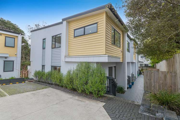 4/22 Spinella Drive Bayview_11