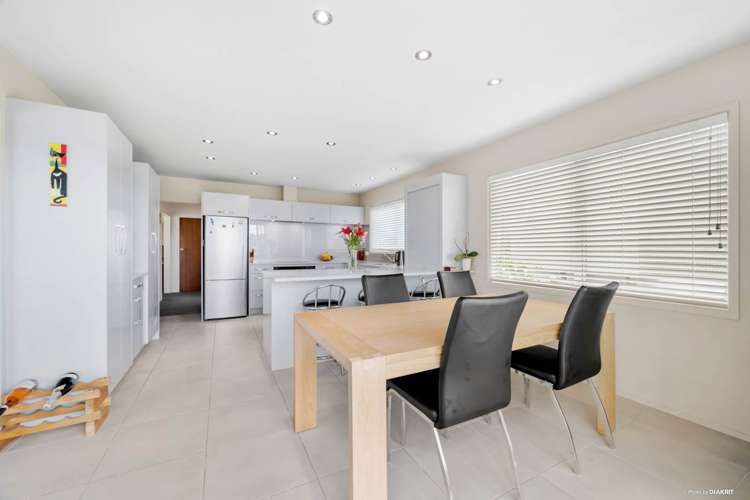 23 Knightsbridge Drive Forrest Hill_5