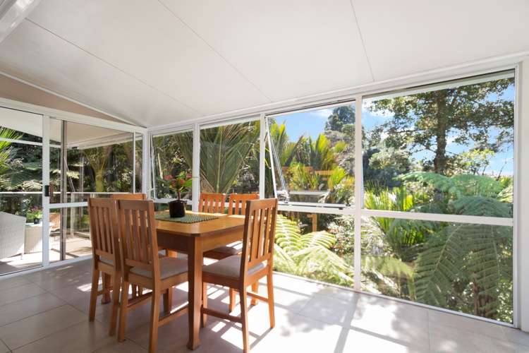 24 Tanekaha Road Titirangi_11