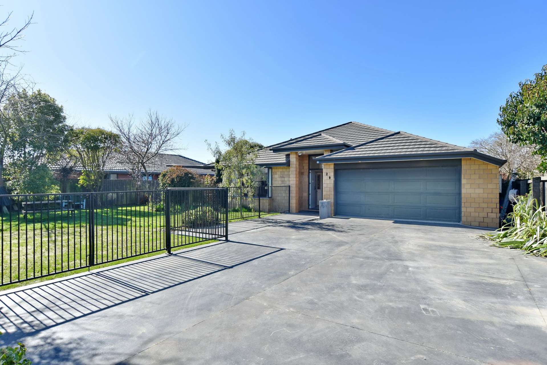 29 Glastonbury Drive Burwood_0