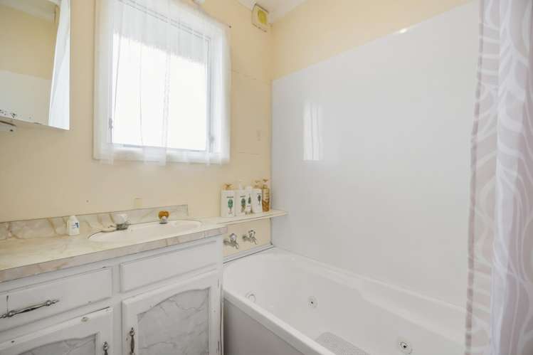 11 Travis Street Brockville_15