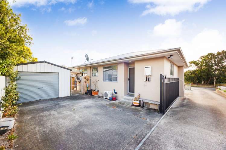 12 Somerset Crescent Highbury_10