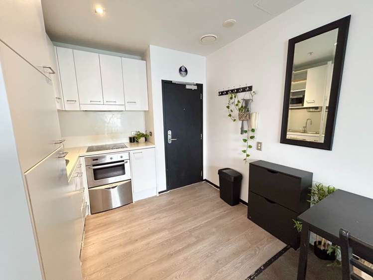 31h/16 Gore Street Auckland Central_7