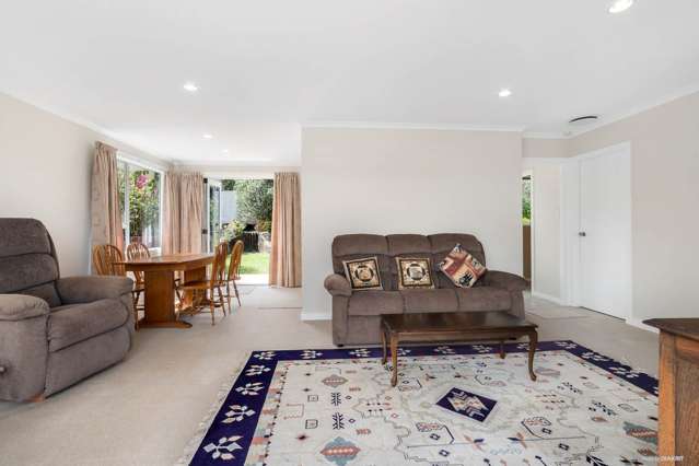 2/32 Wilkinson Way Browns Bay_3