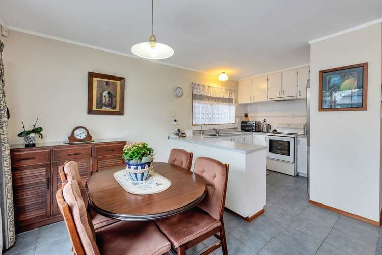 2/52 Seabrook Avenue New Lynn_13