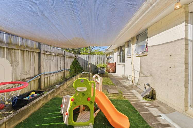 2/15 Phoenix Place Papatoetoe_13