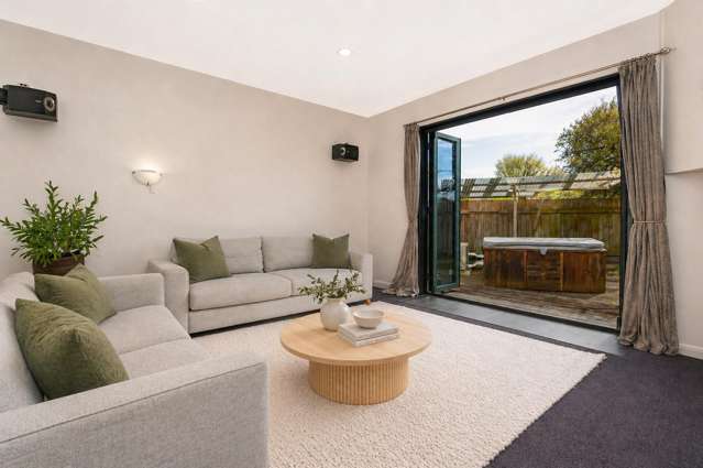 12 Ruru Avenue Lytton West_1