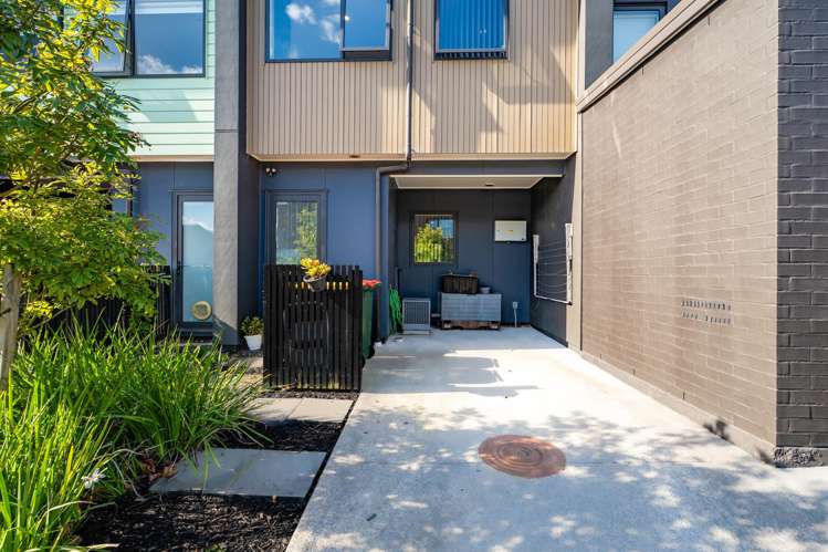 105 Squadron Drive Hobsonville_2