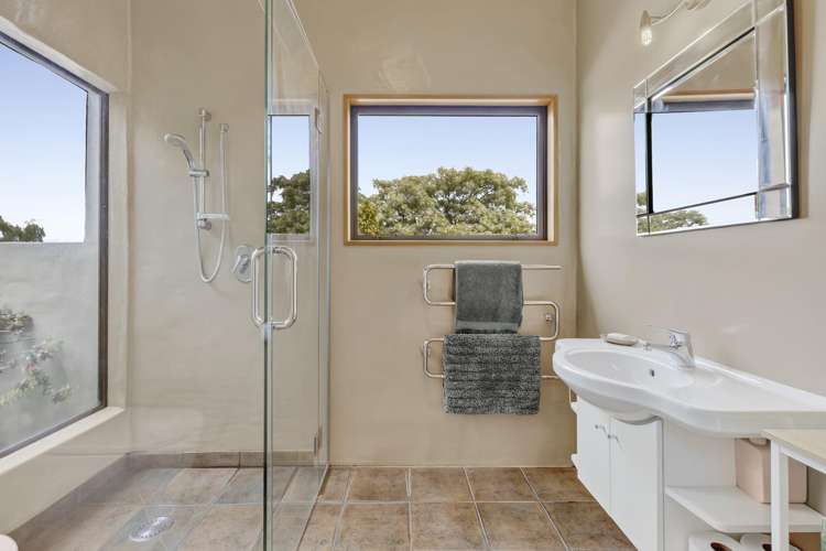 179 The Coastal Highway Redwood Valley_16