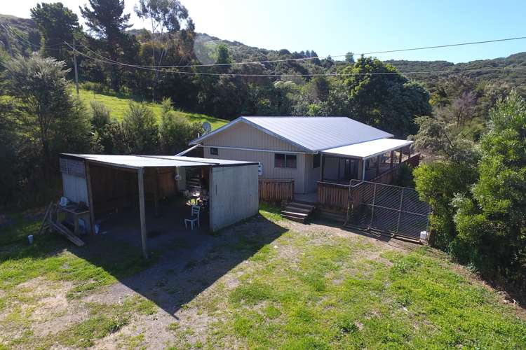 675 Te Waitere Road Taharoa_1