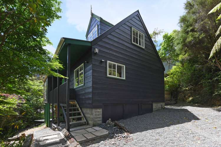 43 Dalton Grove Stokes Valley_0