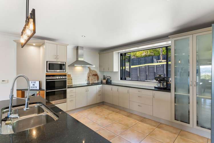 1200 Hikuai Settlement Road Pauanui_11