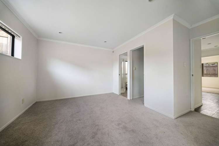 8 Carisbrook Crescent Papakura_8