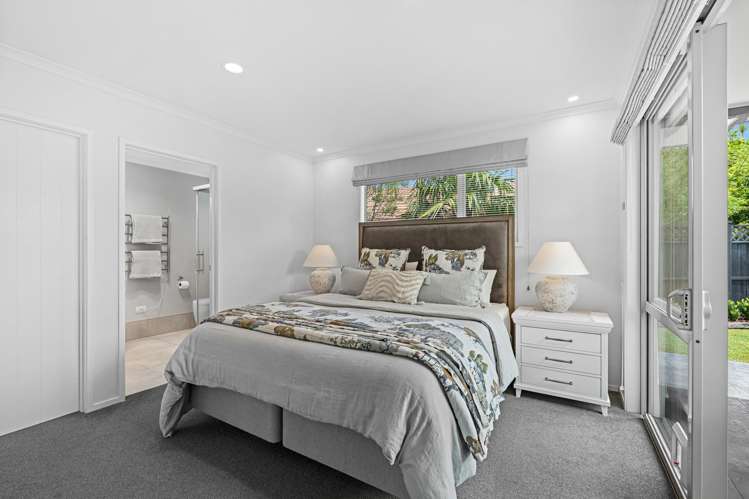 23 Pebble Beach Boulevard Kamo_12