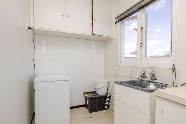 24 Thyra Street Dannevirke_15