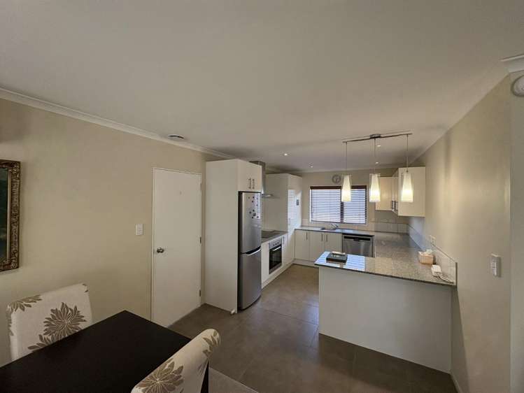 14 Roderick Place 11614_5
