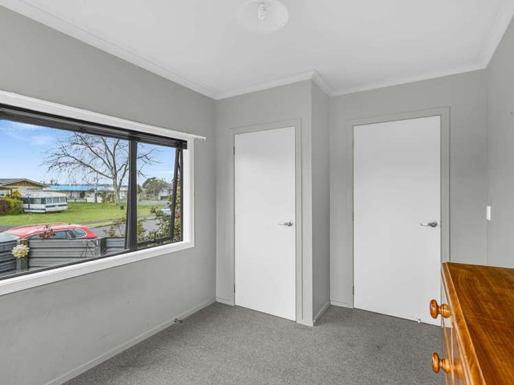 6 Porritt Place Waipukurau_16