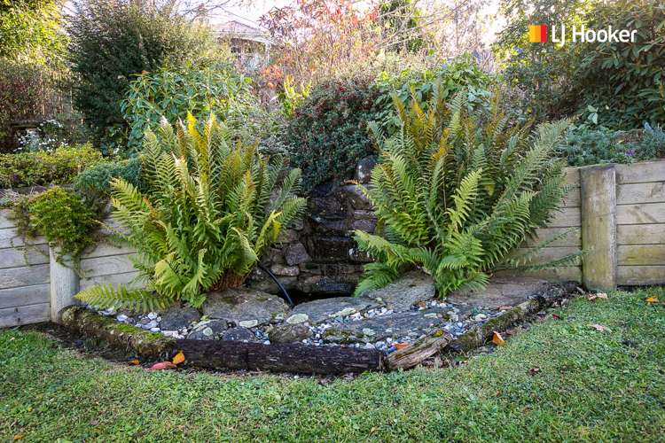 15 Aberfeldy Street Lookout Point_12