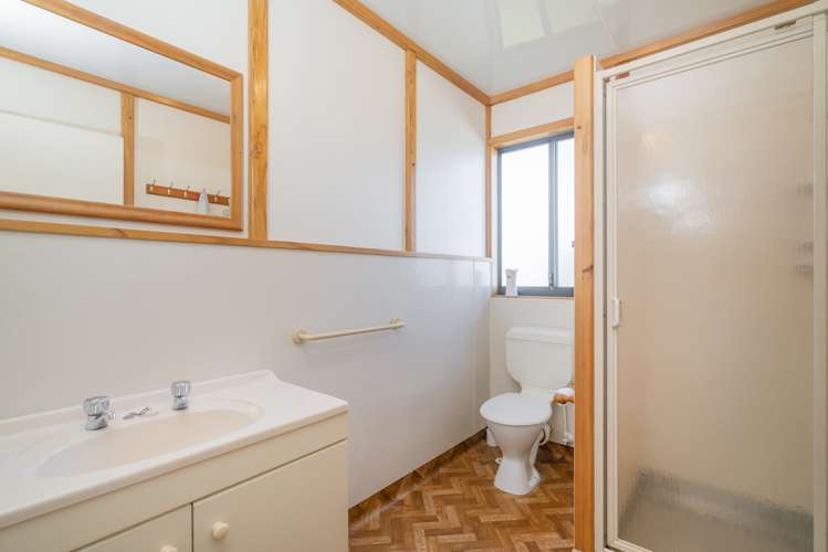 20 The Crows Nest Cooks Beach_11