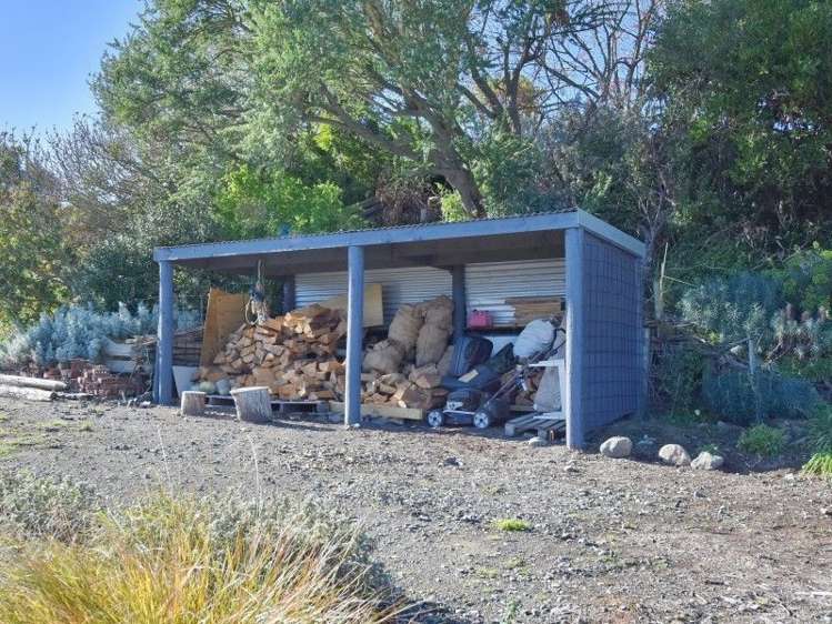 2 Elm Grove Amberley_17